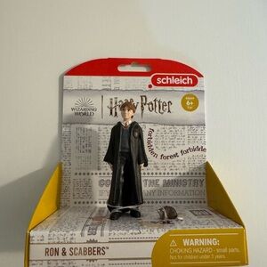 Schleich Harry Potter Ron & Scabbers Action Figure Set - Black
